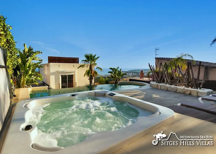 Stunning Ibizenca With Private Pool In * 锡切斯