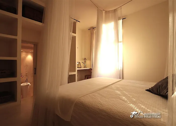 Stunning Ibizenca With Private Pool In * 锡切斯