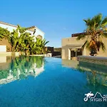 Villa Stunning Ibizenca With Private Pool In Sitges