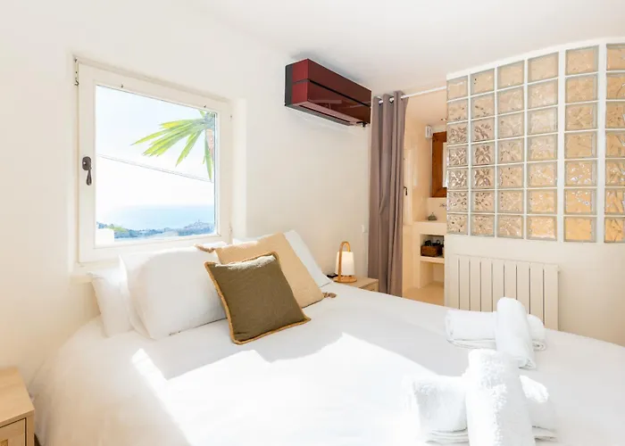 Stunning Ibizenca With Private Pool In Sitges