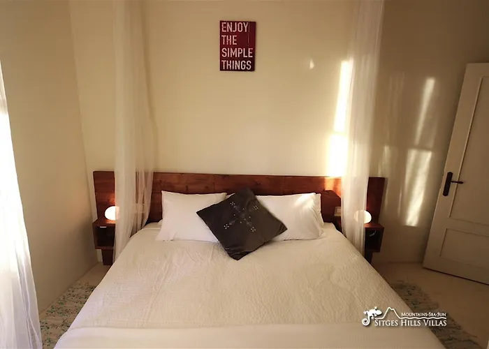 Stunning Ibizenca With Private Pool In Villa Sitges